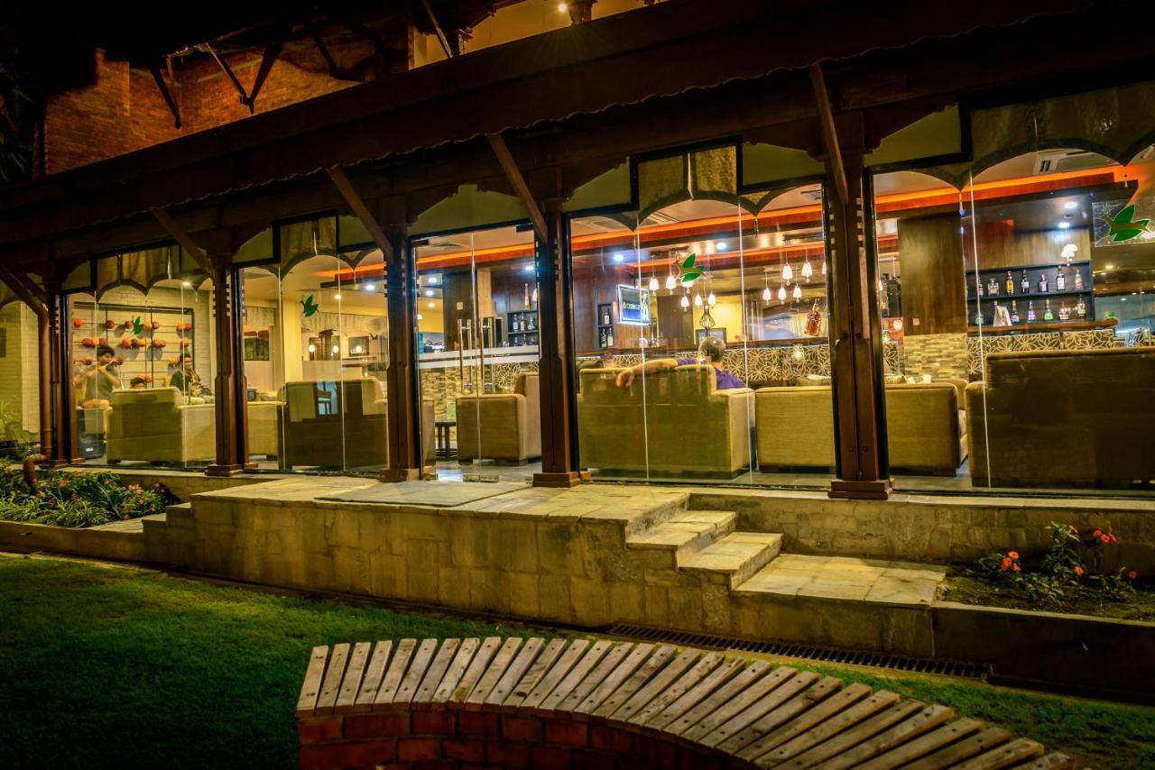 Gokarna Forest Resort Kathmandu Buitenkant foto